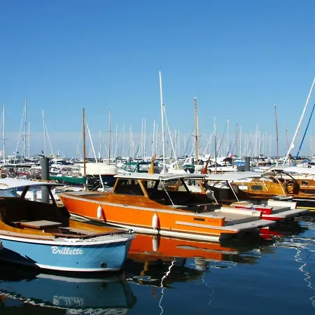 - D'automne: Agreable T3 Pour 4 Avec Balcon, Parking Et Proche - Fr-1-420-30 Arcachon