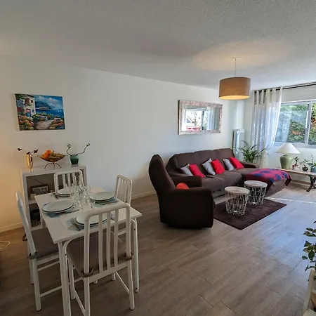 - D'automne: Agreable T3 Pour 4 Avec Balcon, Parking Et Proche - Fr-1-420-30 *